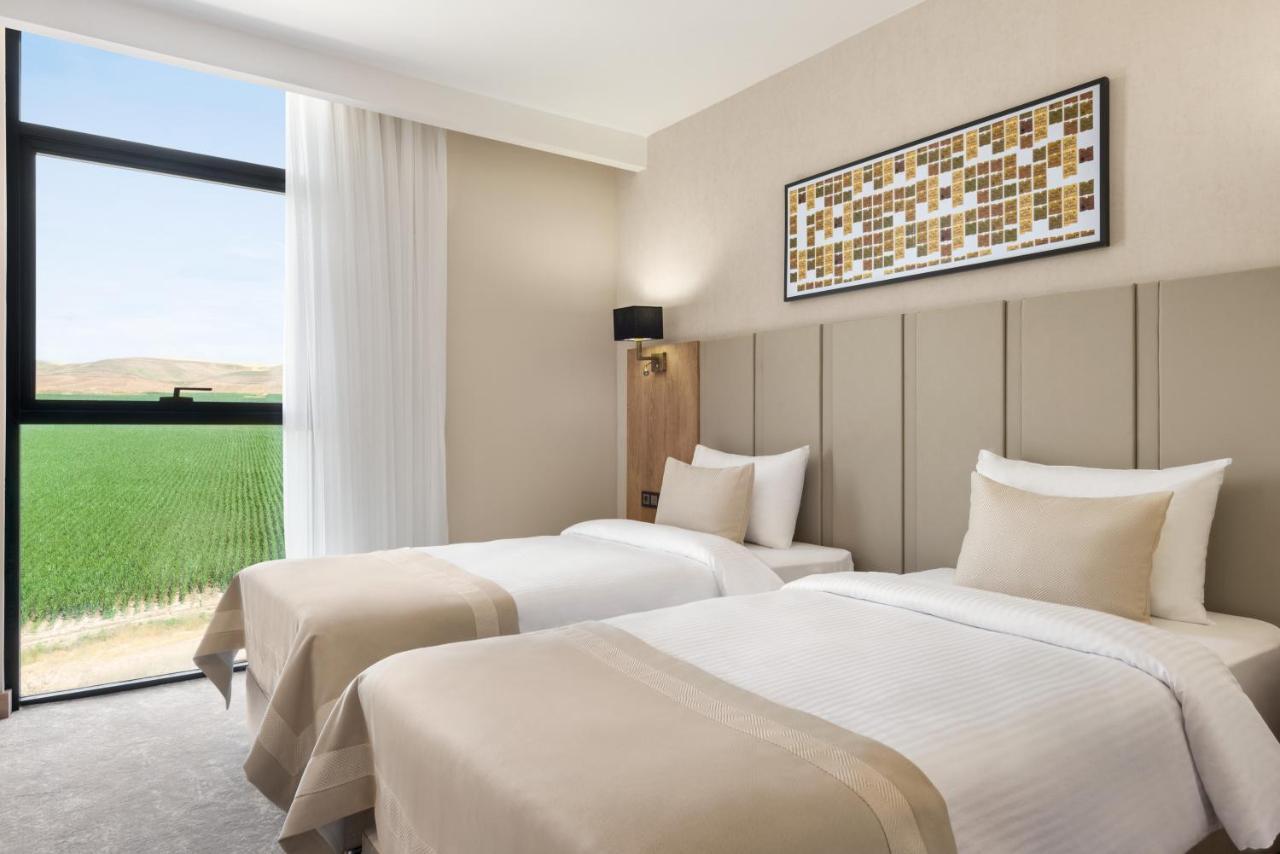 Ramada Plaza By Wyndham Batman Otel Dış mekan fotoğraf