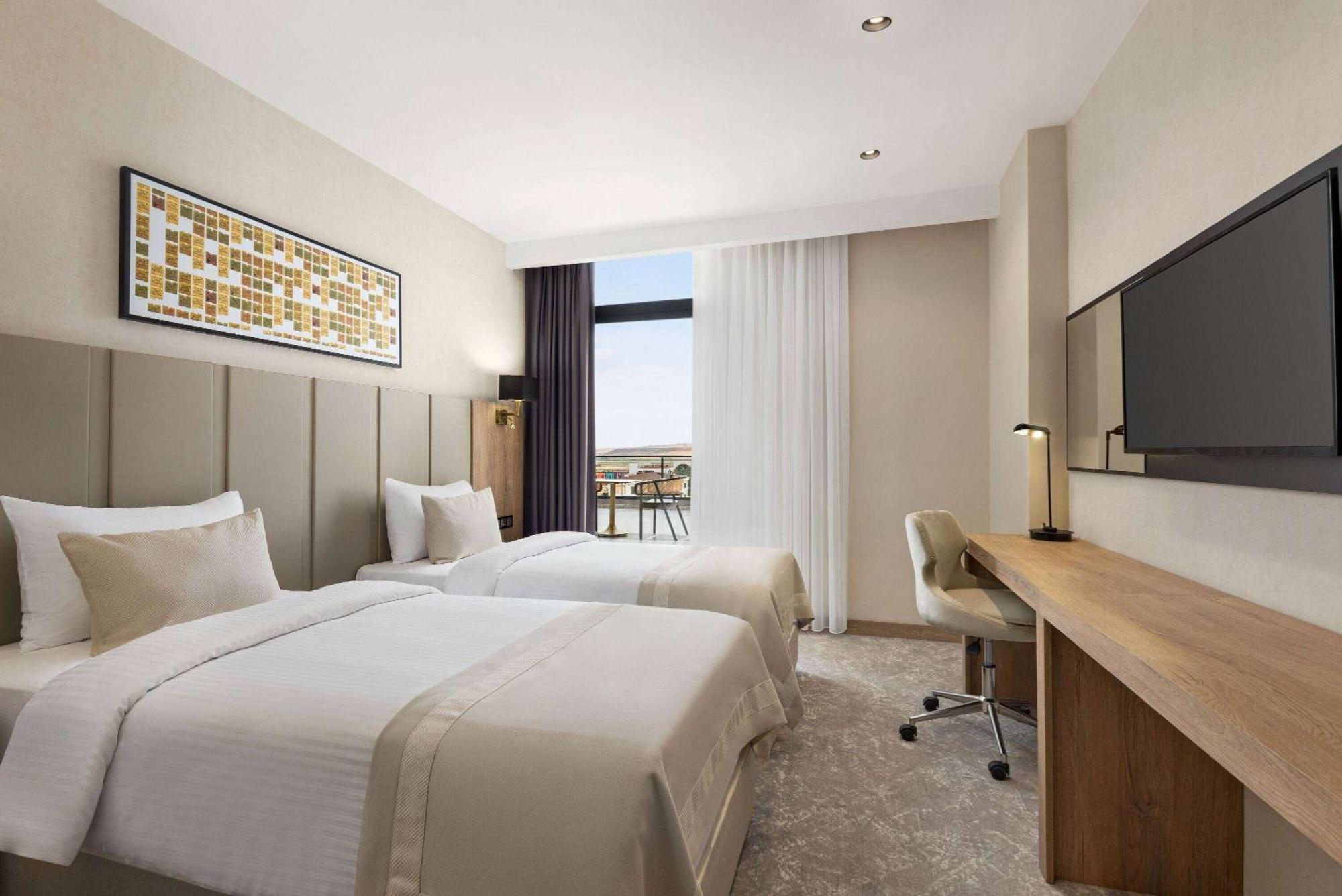 Ramada Plaza By Wyndham Batman Otel Dış mekan fotoğraf