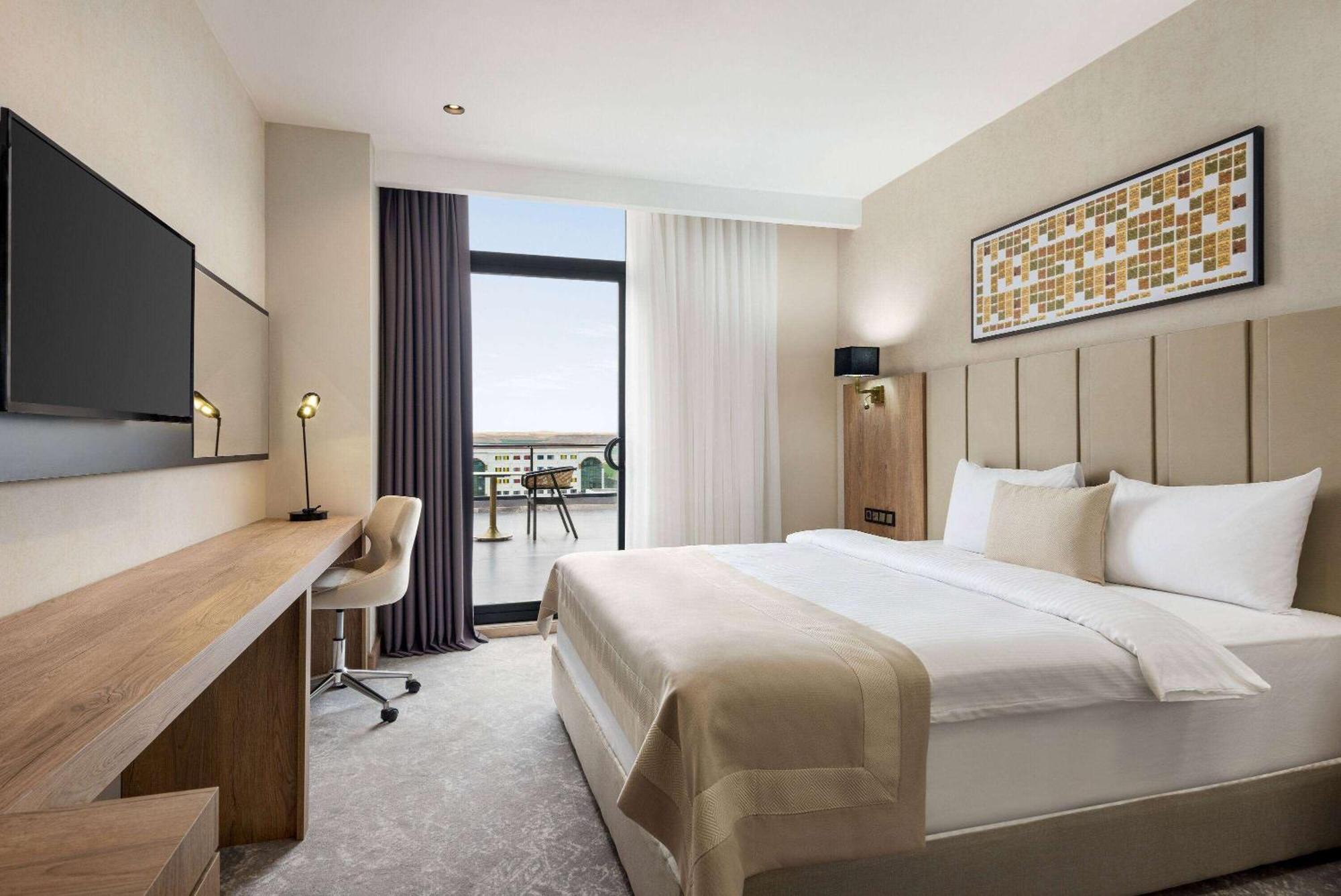 Ramada Plaza By Wyndham Batman Otel Dış mekan fotoğraf